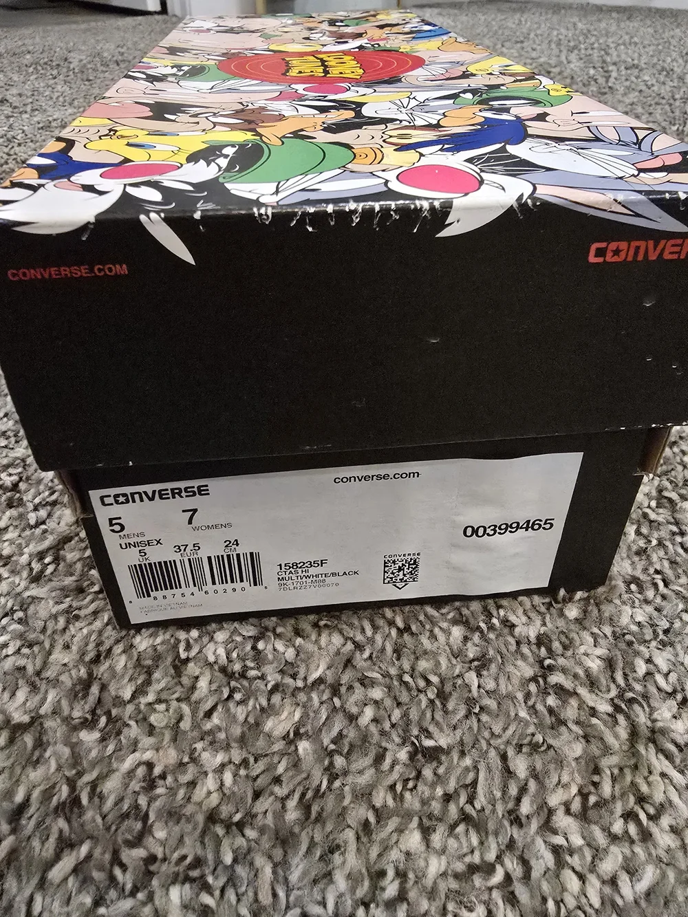 Converse iconic looney
